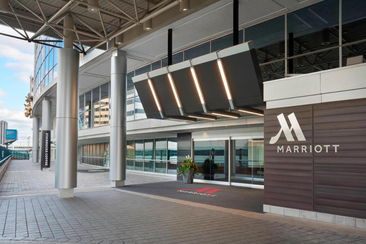 Toronto Marriott City Centre Hotel Екстериор снимка