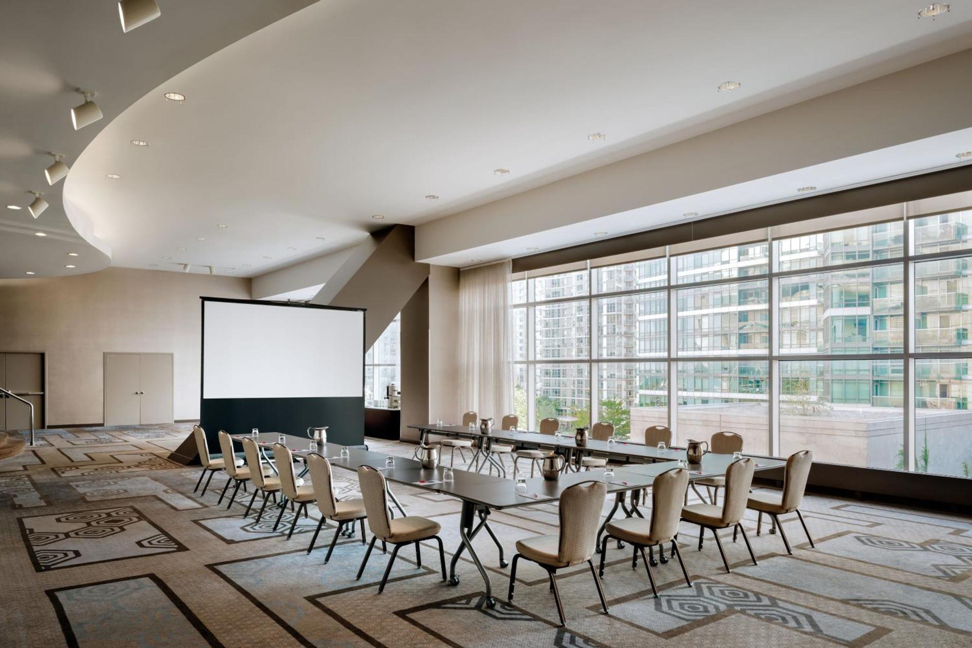 Toronto Marriott City Centre Hotel Екстериор снимка